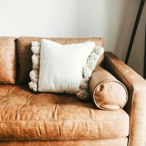 Kelowna -therapist- offering-anxiety-and-depression-counselling-emdr-therapy-play-therapy-counselling-for-teens-alive-counselling-barb-egan