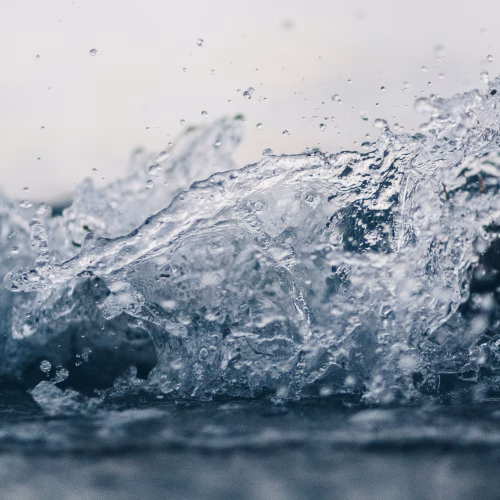 cold-water-splashing-cold-water-therapy-for-anxiety-kelowna